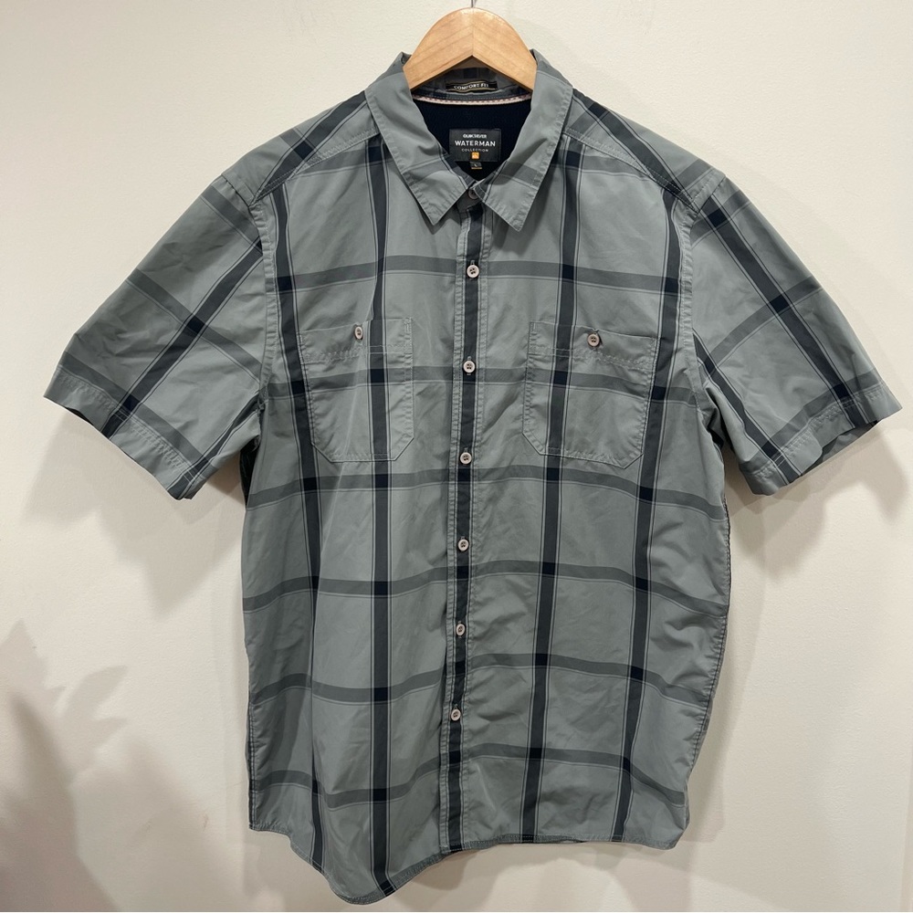 Quiksilver Waterman Gray Plaid Comfort Fit Short Sleeve Shirt | Men’s Large
